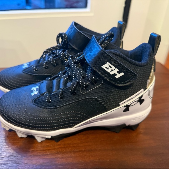Under Armour Harper 7 Mid RM Jr., size 1Y NIB - Picture 4 of 8